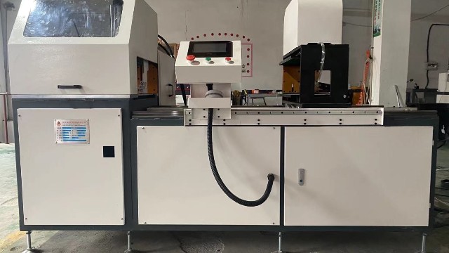 怎么解決鋁型材切割機(jī)毛邊的問題？-科鼎鑫