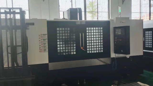 數(shù)控加工中心怎么換刀？